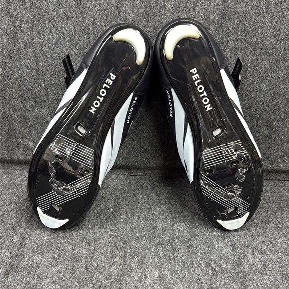Peloton size 47 Men’s Black and Red Cycling Shoes - Picture 8 of 9